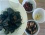 乌鸡香菇红枣汤的做法图解1