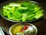 白灼西芹的做法图解1