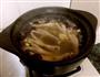 红枣花生鸡脚汤的做法图解3