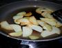 土豆炒香菇的做法图解2