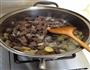 西紅柿土豆紅蘿卜香菇燉牛肉的做法图解7