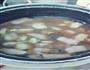 五花肉焖茨菇的做法图解2