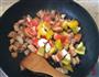 彩椒炒鸡丁的做法图解5