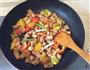 彩椒炒鸡丁的做法图解6