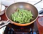干煸四季豆的做法图解9