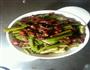 芹菜牛肉干锅的做法图解1