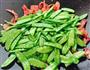 粤式经典菜—荷兰豆炒腊肠的做法图解8