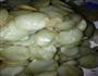 豆饼炒大蒜的做法图解1