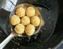 南瓜芝麻团的做法步骤10