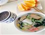 现蘑豆浆+蔬菜年糕泡饭的做法图解1