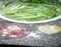 芹菜炒肉的做法图解2