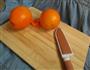 巧剥橙子的做法图解1