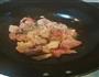 蘑菇生炒鸡的做法图解3