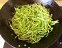 干煸芹菜丝的做法图解2