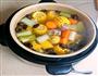 胡蘿卜玉米排骨湯的做法图解1