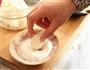 萌妹子爱烘焙-蛋白椰丝球的做法图解6