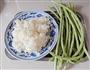 老干妈豆角炒饭的做法图解1