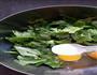 芹菜叶炒蛋的做法图解2