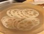 鸡汤炖莲藕的做法图解1