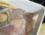 回锅肉炒鱼片的做法图解1