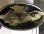 东北酸菜炖拆骨肉的做法图解1