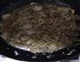 东北酸菜炖拆骨肉的做法图解4