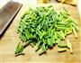 肉片炒蒜薹的做法图解1