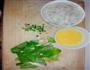 青菜鸡蛋炒粉的做法图解1