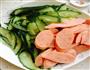 黄瓜片炒火腿肠-清新到极致的做法图解1