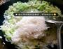 卷心菜香菇猪肉炒饭的做法图解5