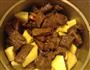 土豆烧牛肉的做法图解4