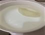 牛奶炖燕窝的做法图解2