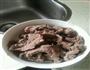 黑豆黄芪牛肉汤的做法图解2