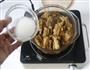 姬松茸焖排骨的做法图解14