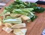腊肠炒茴子白的做法图解1