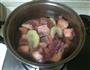 红酒炖牛腩的做法图解1