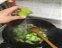 腊味油菜烧双菌的做法图解10