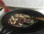 腊味油菜烧双菌的做法图解5