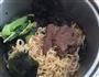 华丽变身牛肉面的做法图解3