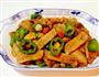 炒冻豆干辣椒五花肉的做法图解3