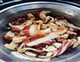 辣白菜炒五花肉的做法图解3