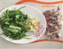 西芹炒魷魚的做法图解1