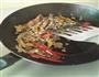 红黄椒牛肉丝炒饭的做法图解1