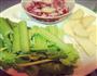 芹菜土豆滚猪肉配蛋包饭的做法图解1