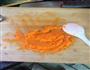 红萝卜玫瑰花馒头的做法图解1