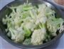 菜花炒肉的做法图解1