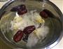 红枣雪梨银耳汤的做法图解1