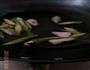 蒜苗炒韭菜的做法图解3