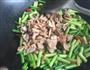 蒜苗炒肉的做法图解5