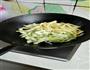 土豆炖白菜的做法图解5